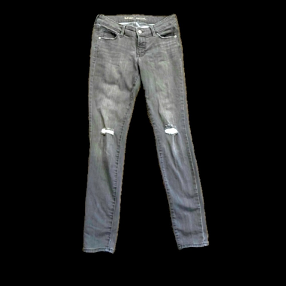 Old Navy gray Rockstar low rise tapered jeans size 6